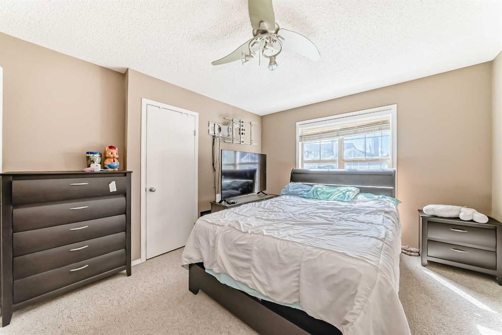 80 Elgin Gardens SE, Calgary, AB, T2Z 4T4 photo 2