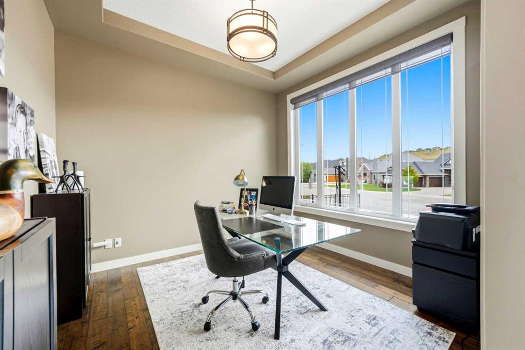 45 Cranbrook Heights SE, Calgary, AB, T3M 1W5 photo 4
