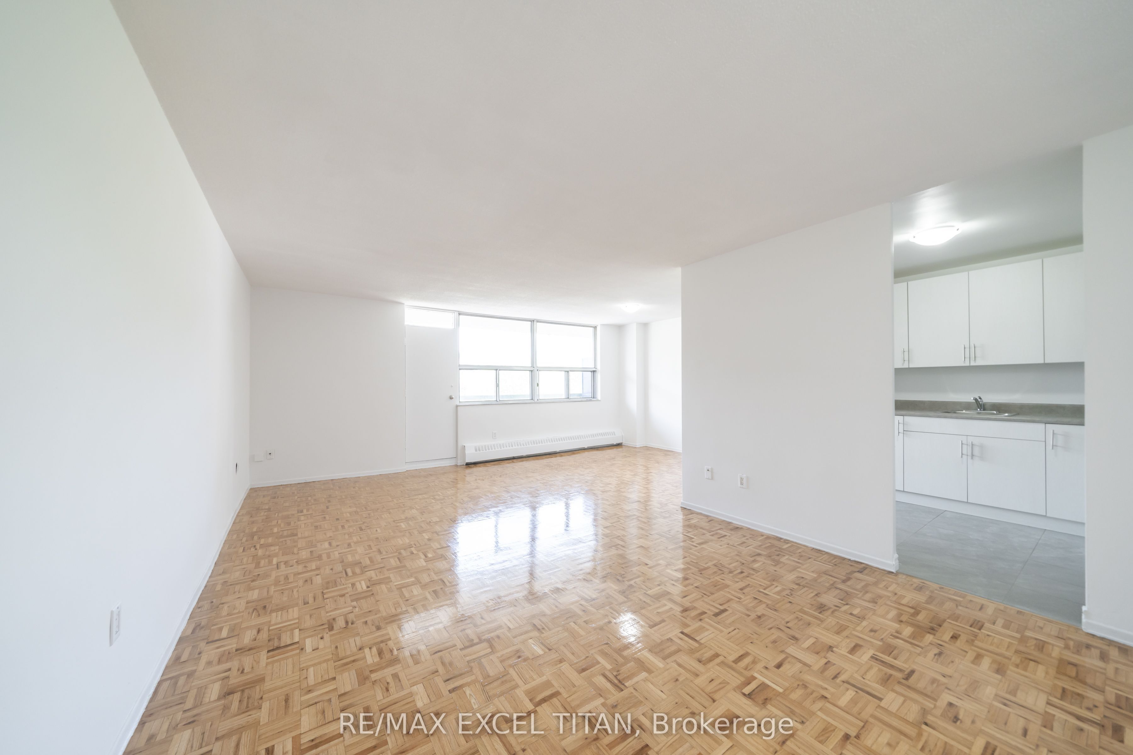 412-5 Glamorgan Avenue, Toronto, ON, M1P 4P1 photo 2