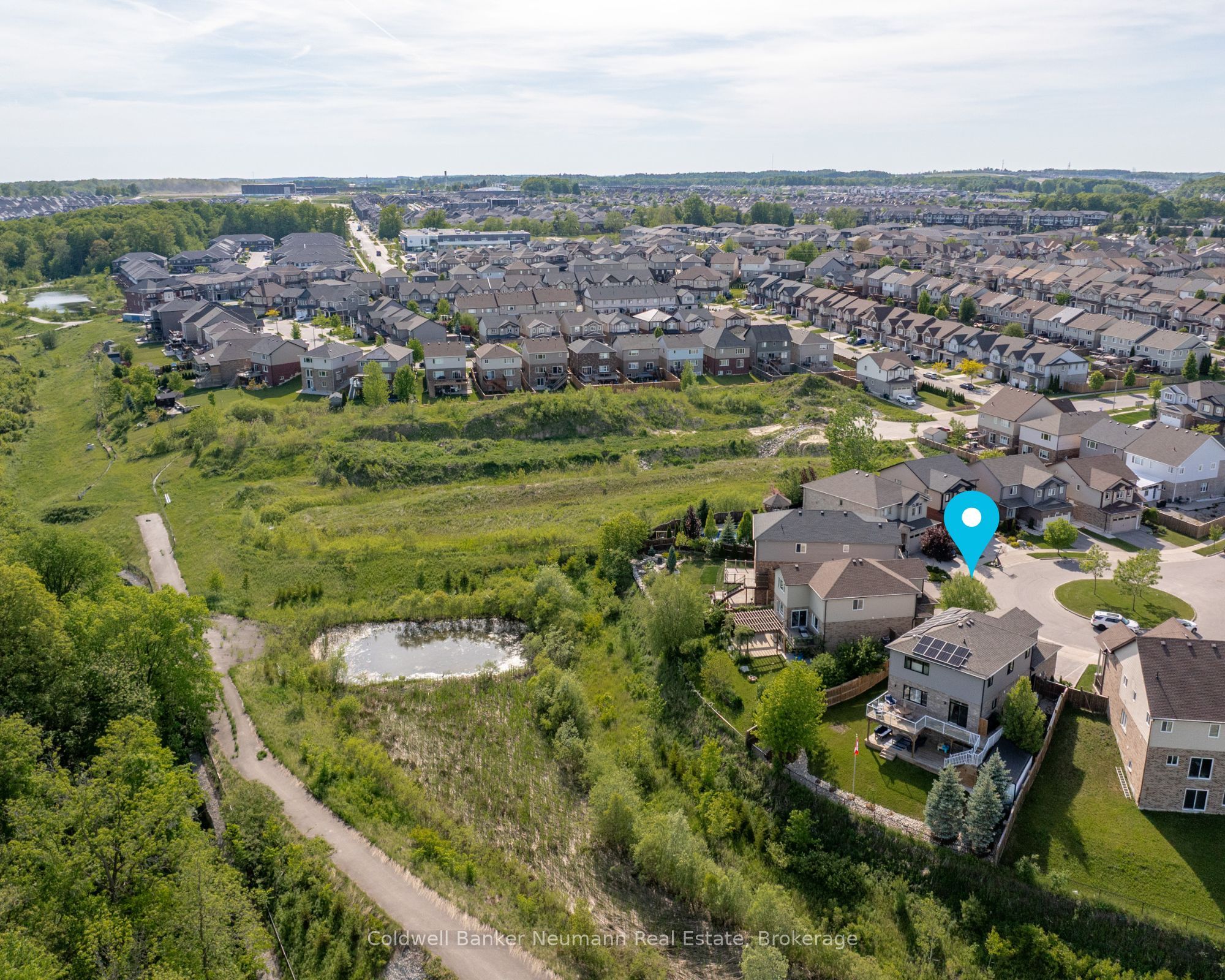 48 Newcastle Court, Kitchener, ON, N2R 0G7 photo 2