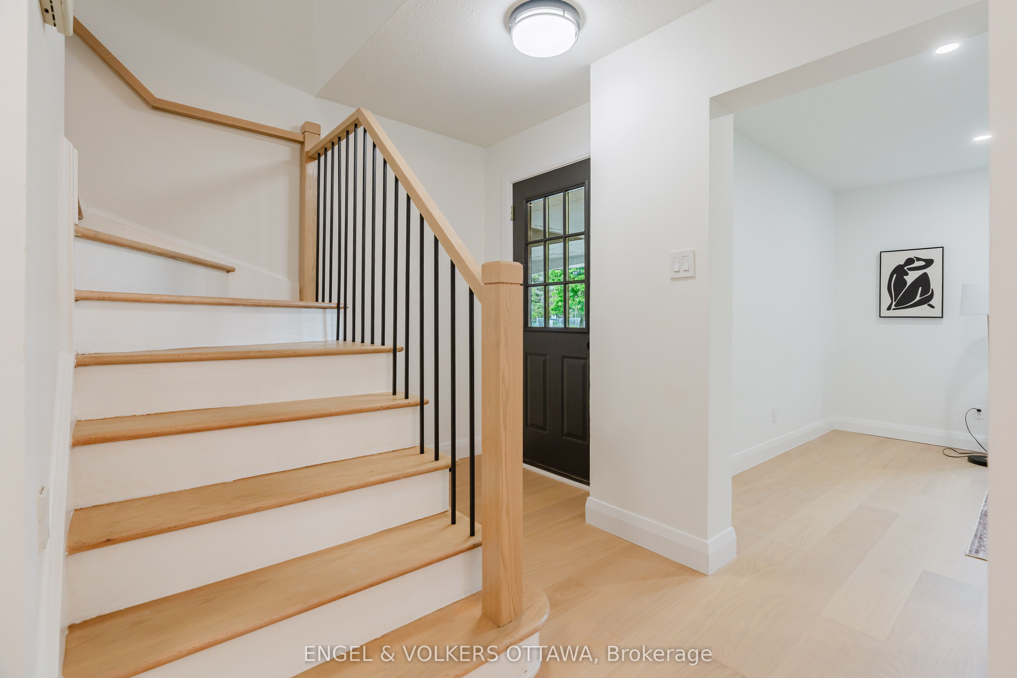 Additional image 2 of 825 De Salaberry Street, Ottawa, ON, K1J 6Y5