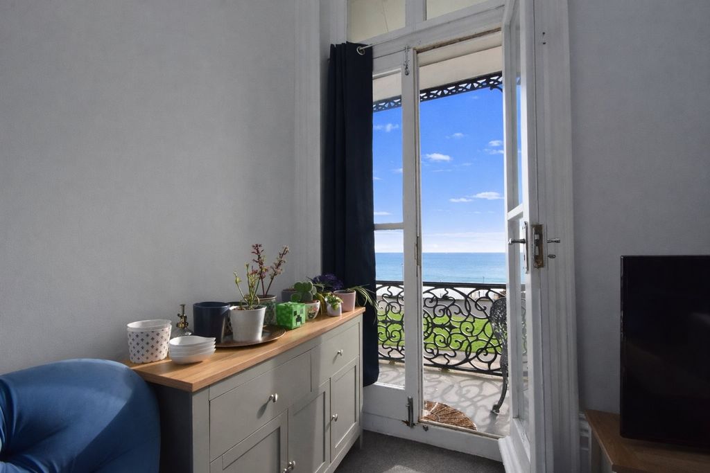 Additional image 10 of 2 bed flat for saleVictoria Parade, Ramsgate, Kent CT11