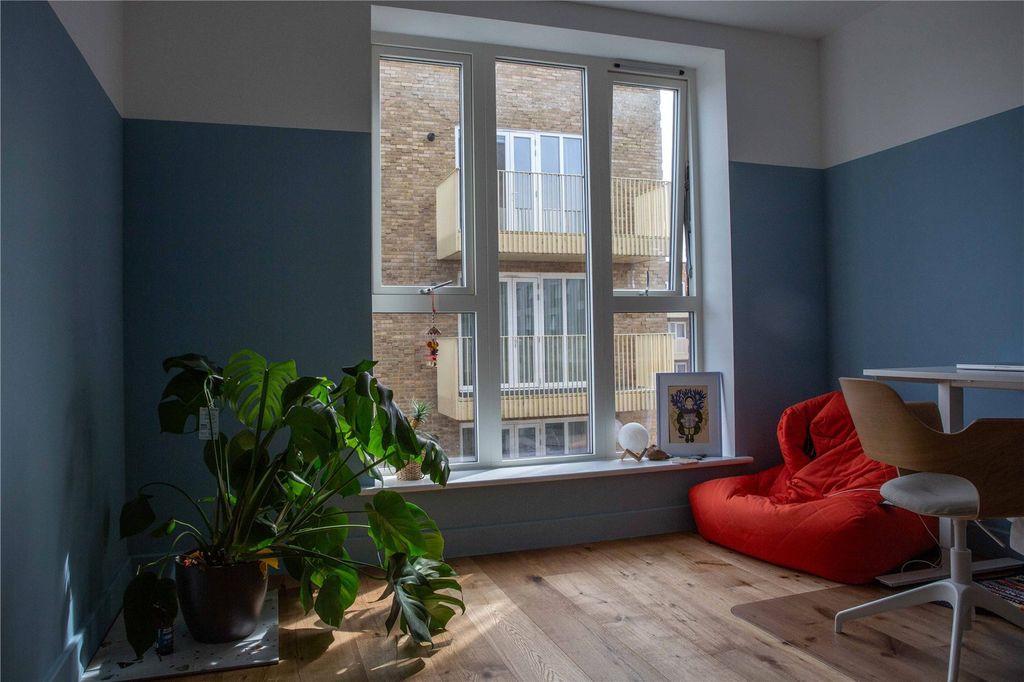 Additional image 10 of 2 bed flat for saleCorys Road, Rochester, Kent ME1