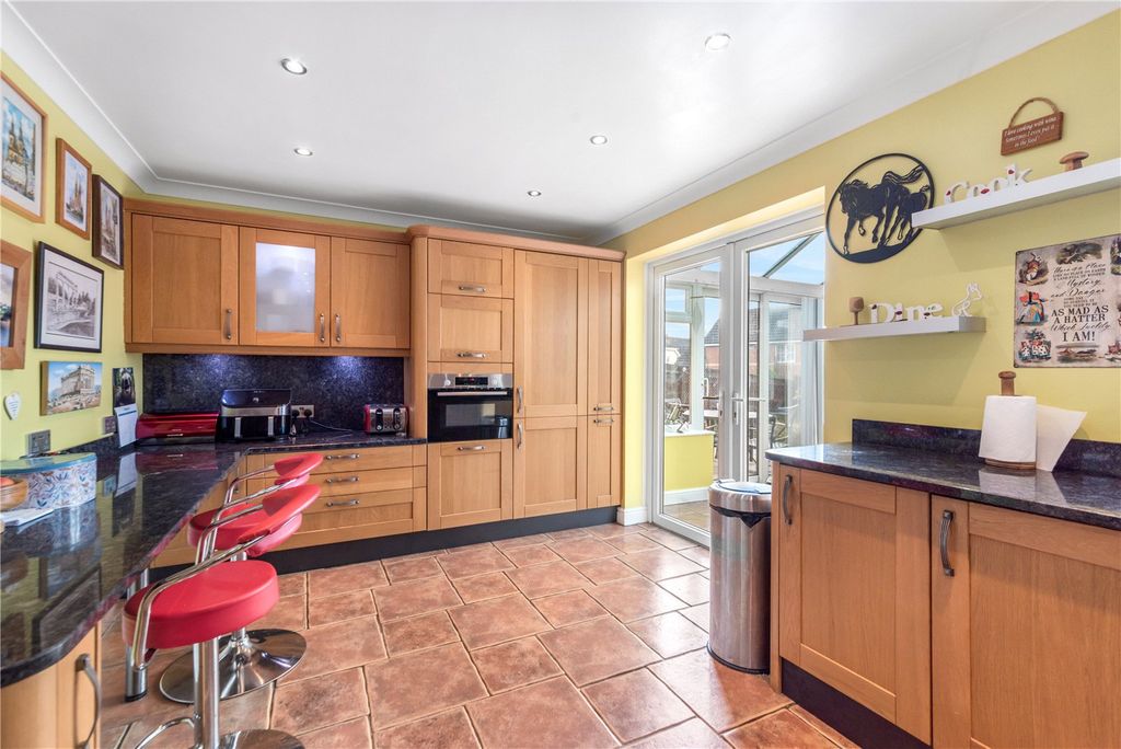 Additional image 4 of 5 bed detached house for saleFindon Close, Redditch, Worcestershire B97