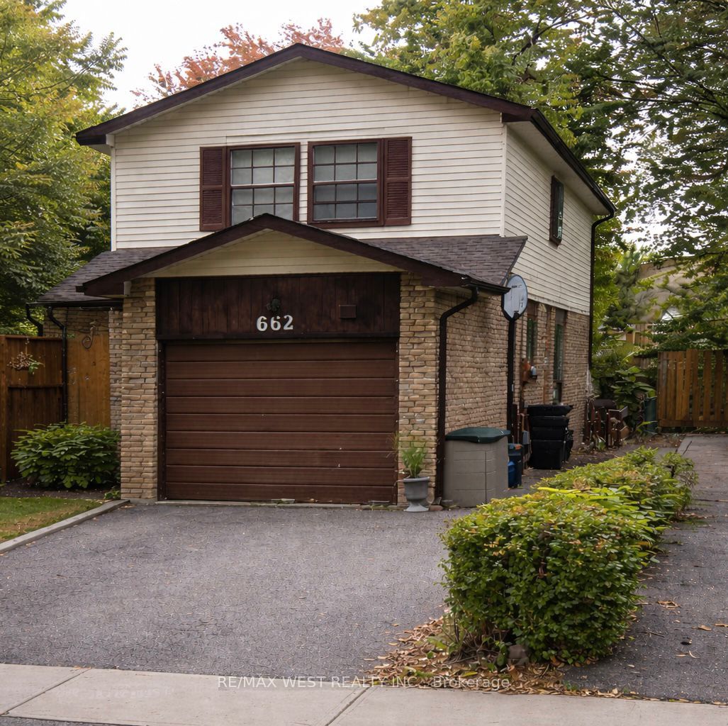 662 Balsam Crescent, Oshawa, ON, L1J 6A2