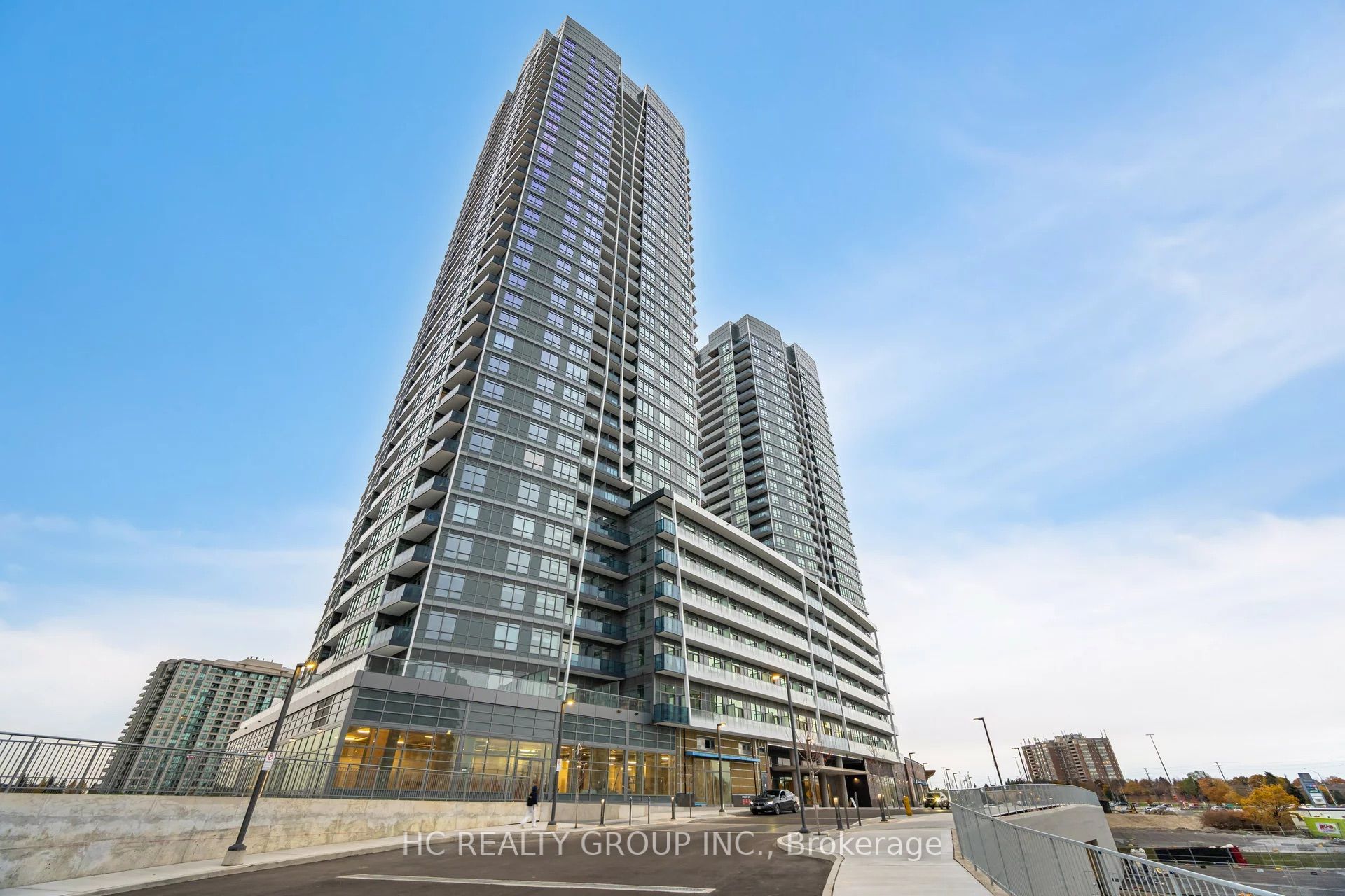 1802-50 Upper Mall Way, Vaughan, ON, L4J 0L8 photo 2
