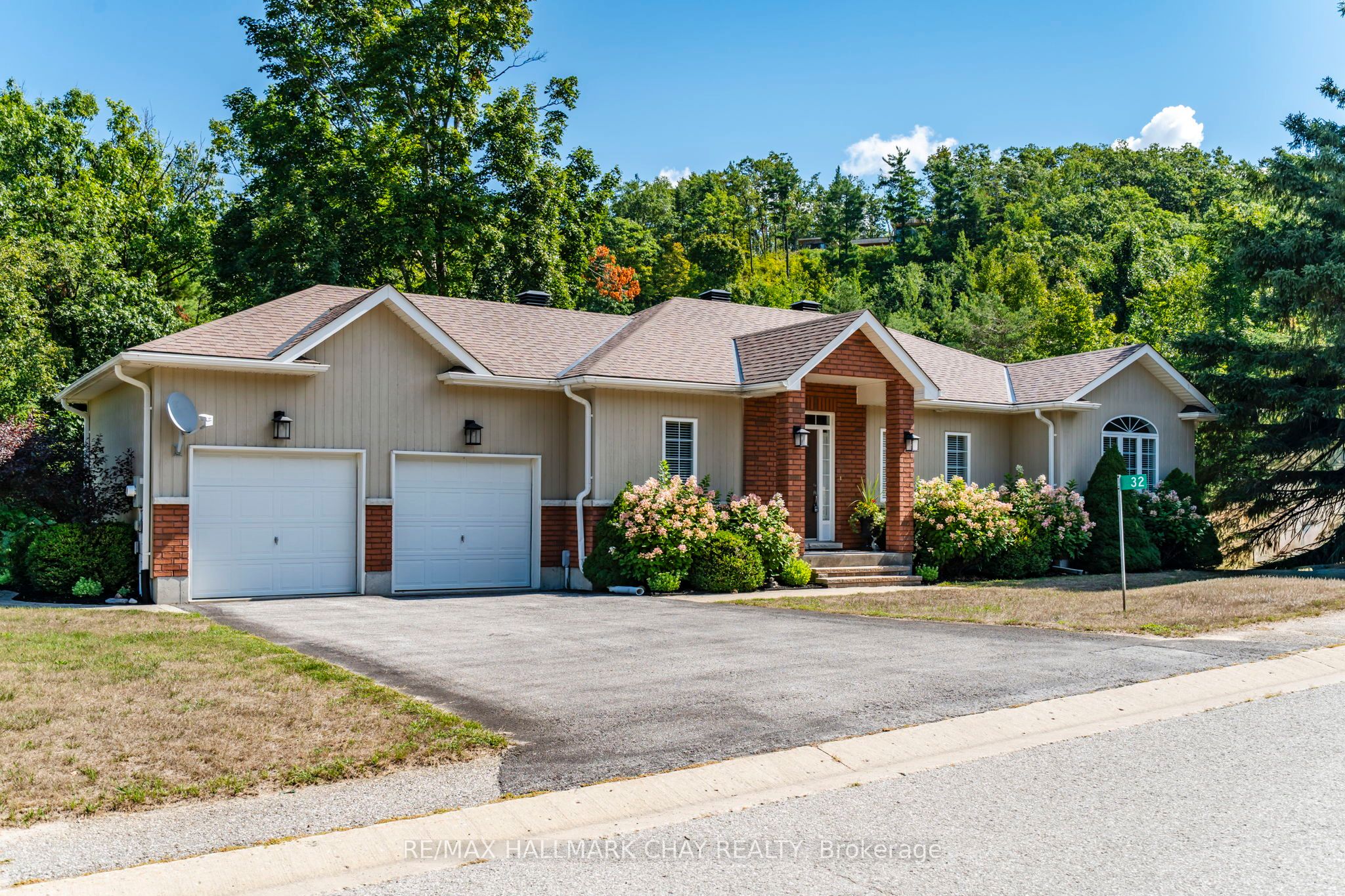 32 Valleycrest Drive, Oro-medonte, ON, L0L 2L0 photo 3