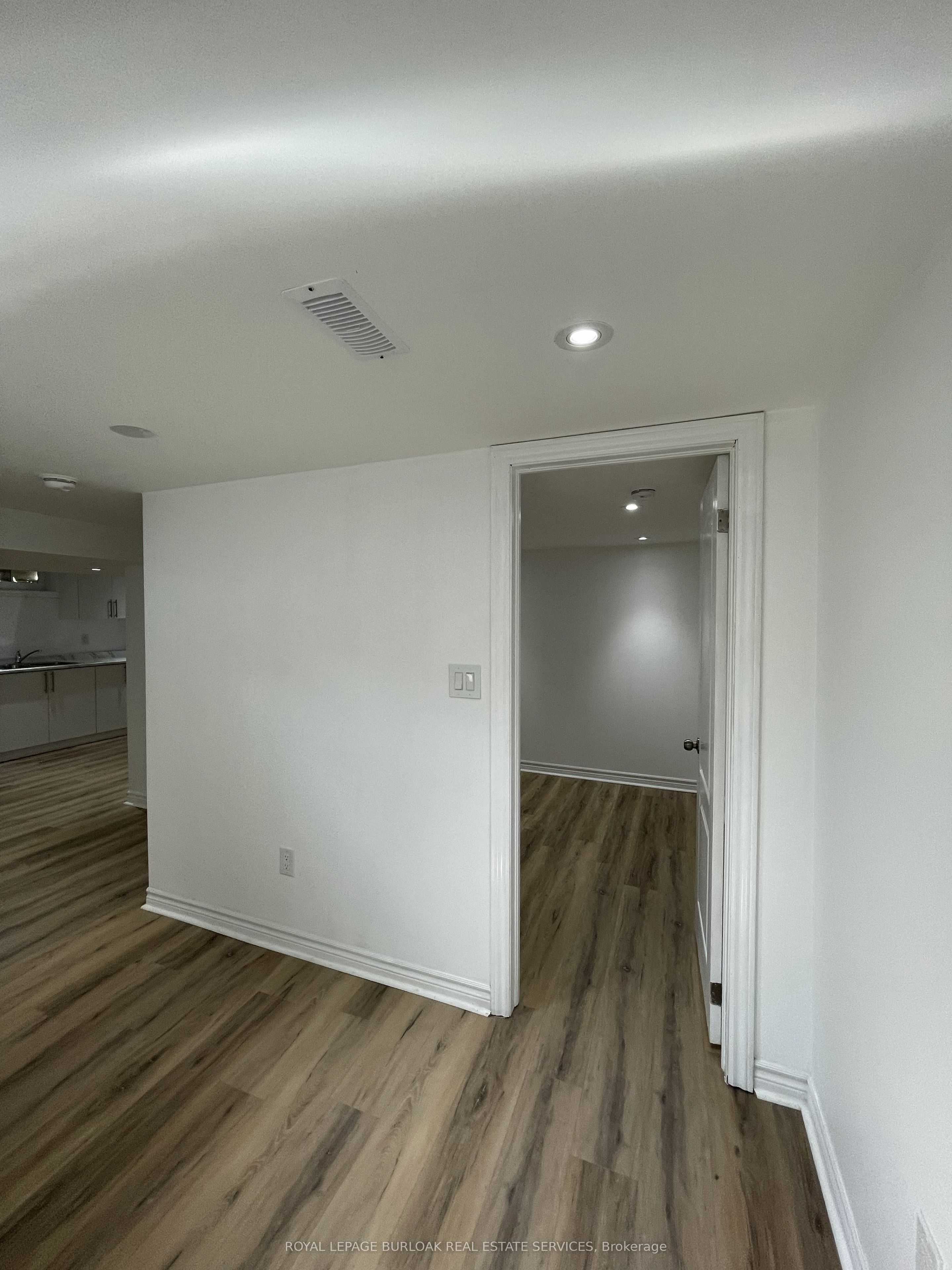Basement-46 Plains Road E, Burlington, ON, L7T 2B9 photo 3