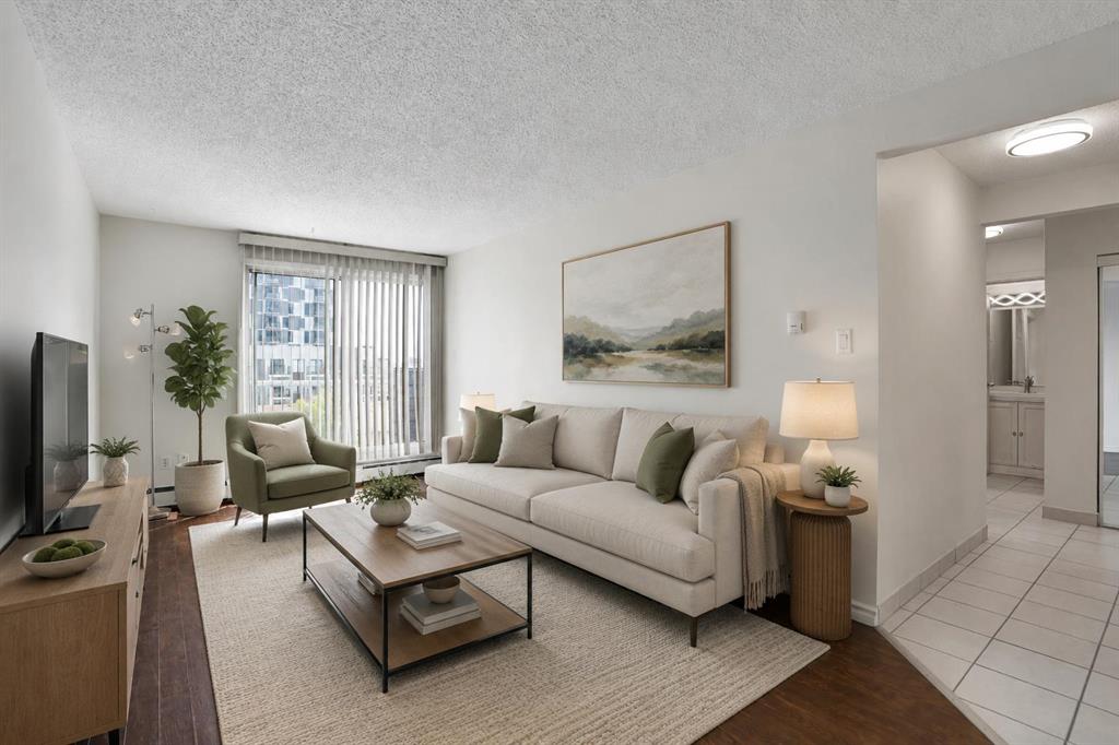 305-431 1 Avenue NE, Calgary, AB, T2E 0B3 photo 2