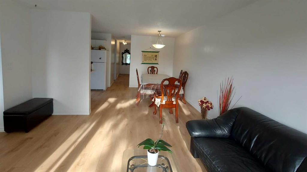 121 Huntford Close NE, Calgary, AB, T2K 3Y7 photo 4