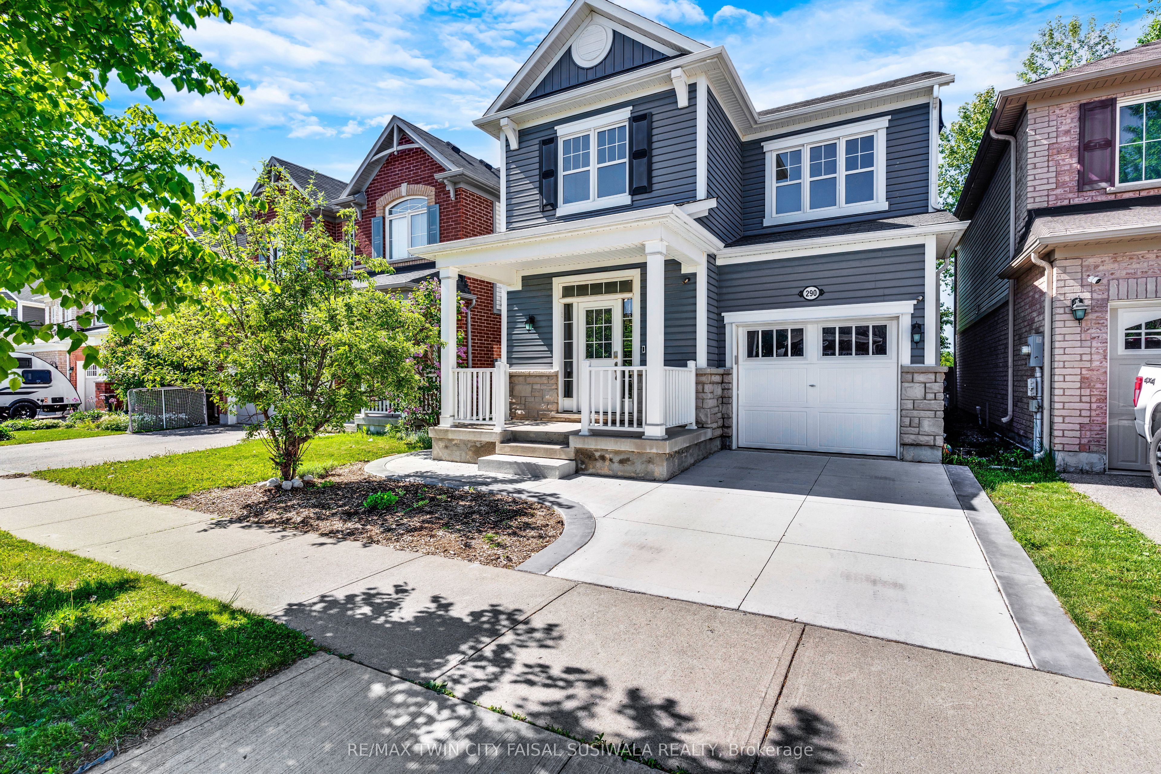 290 Apple Hill Crescent, Kitchener, ON, N2R 0E5