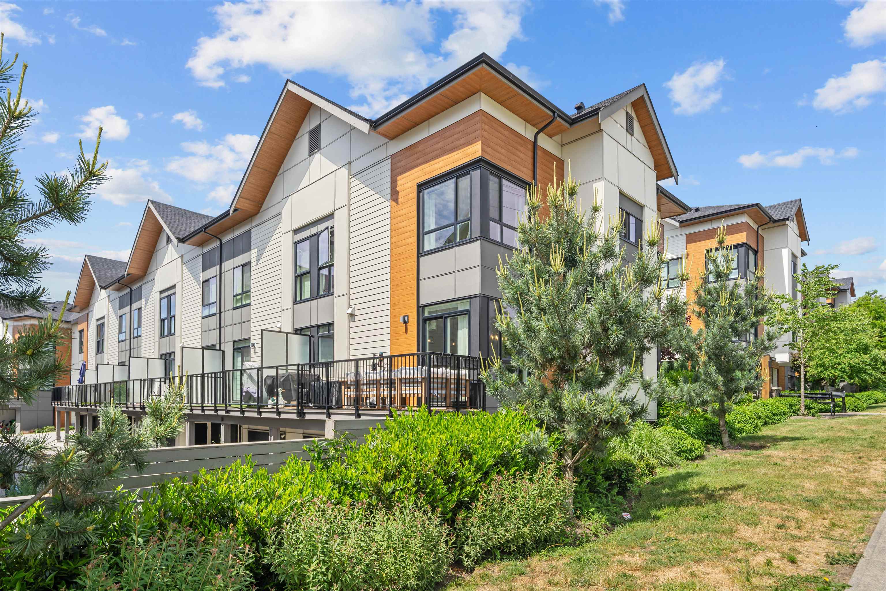 Additional image 2 of 17-15151 Edmund Drive, Surrey, BC, V3S 0B2