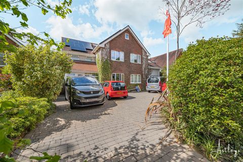 Westport Avenue, Mayals, Swansea SA3
