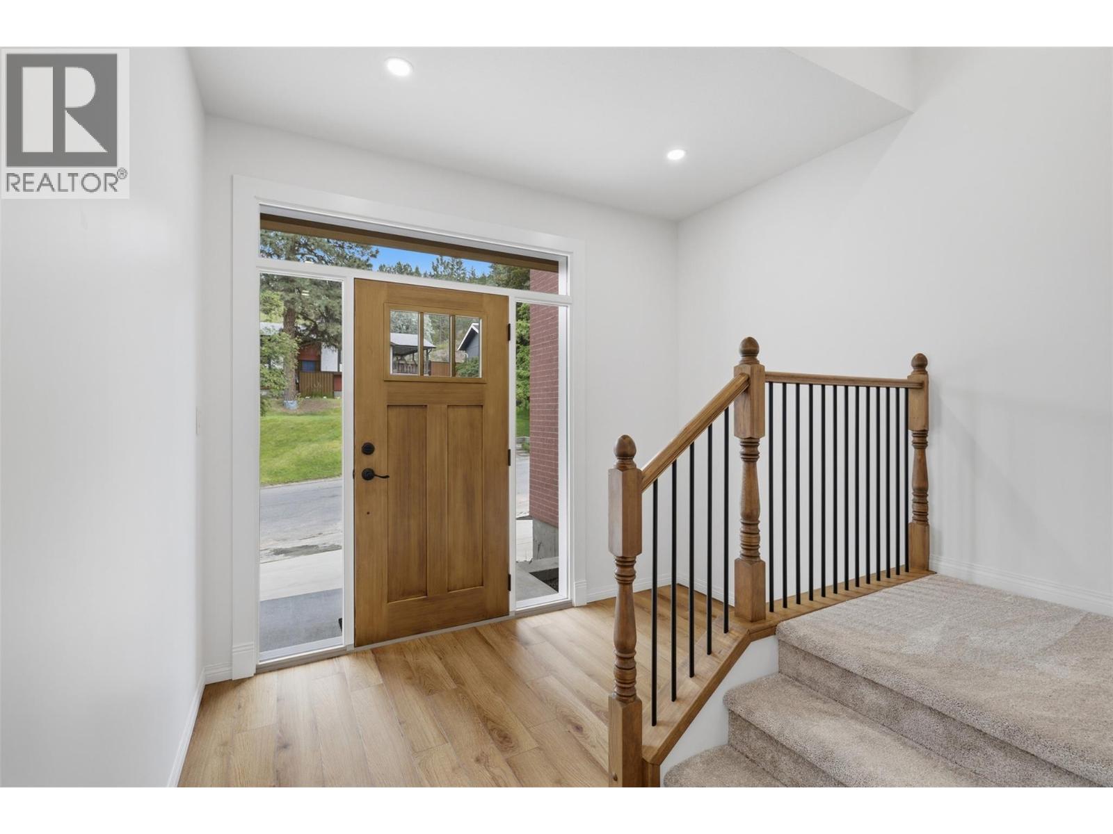 Additional image 4 of 1832 Springhill Drive, Kamloops, BC, V2E1P9