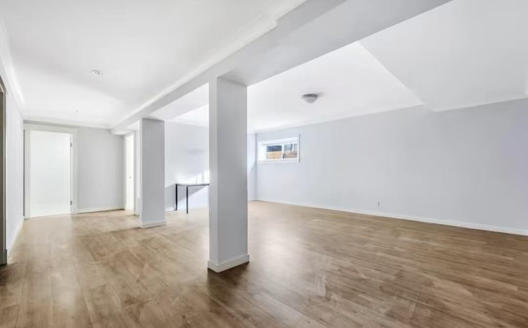 Basement Sui-8010 Reigate Road, Burnaby, BC, V5E 4G1