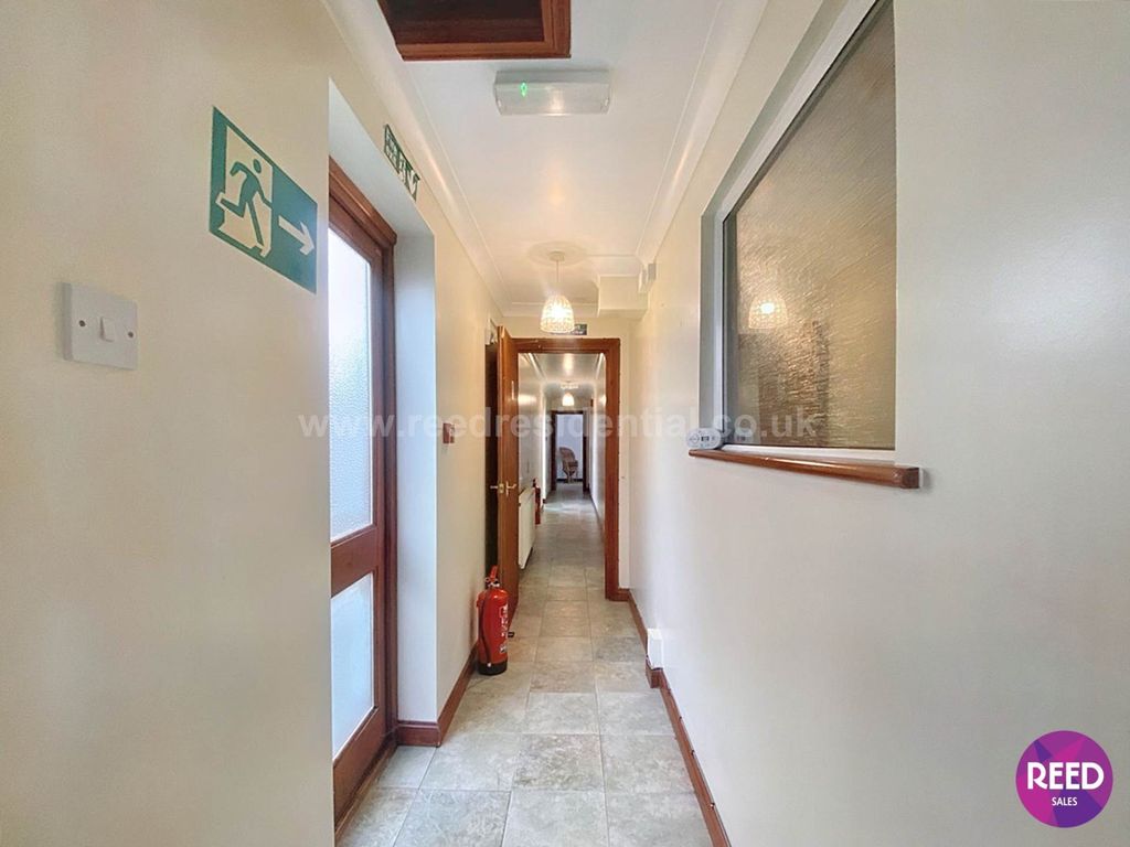 Additional image 34 of 10 bed detached house for saleDorset Gardens, Rochford SS4