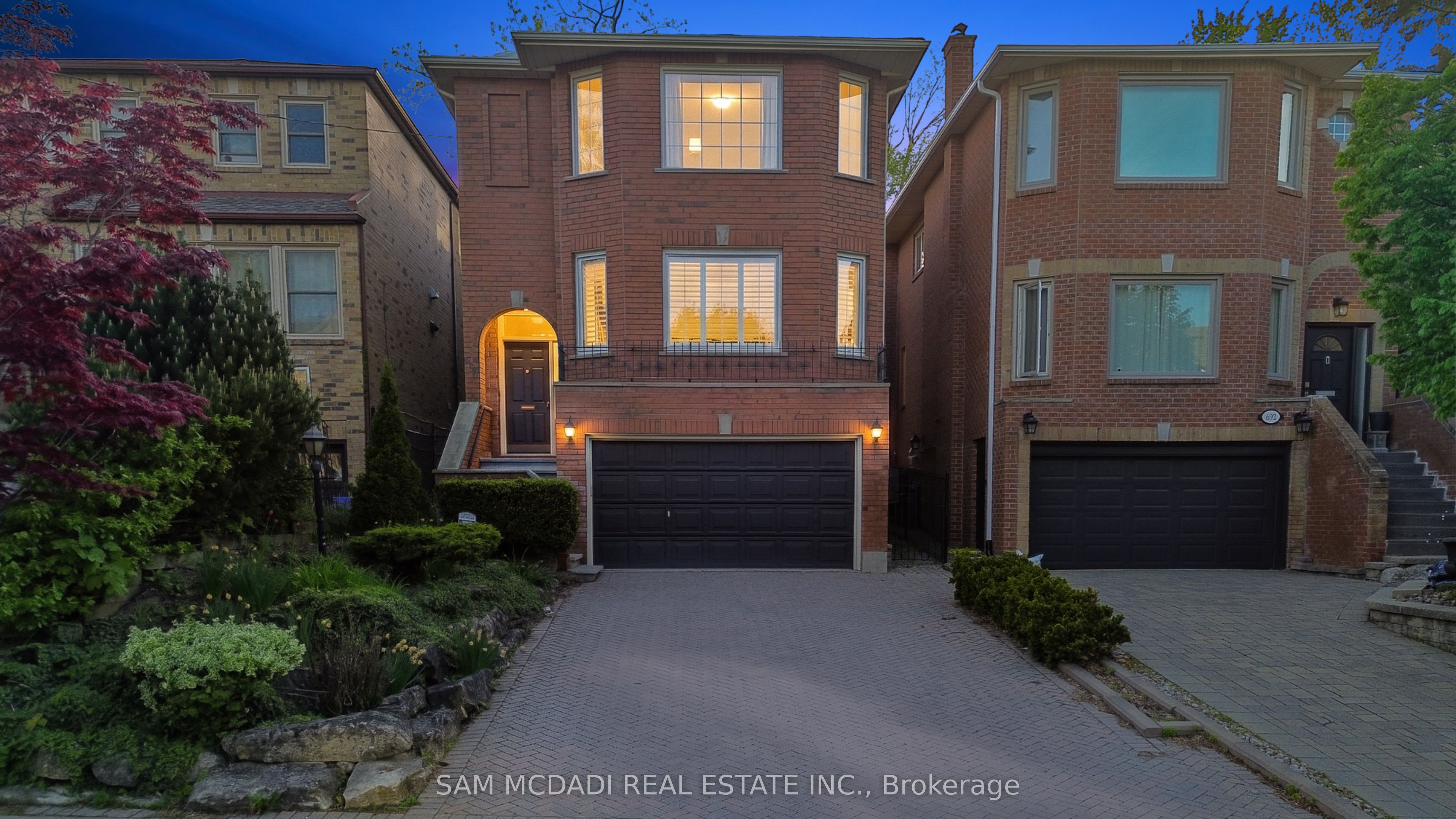 690 Oriole Parkway, Toronto, ON, M4R 2C5