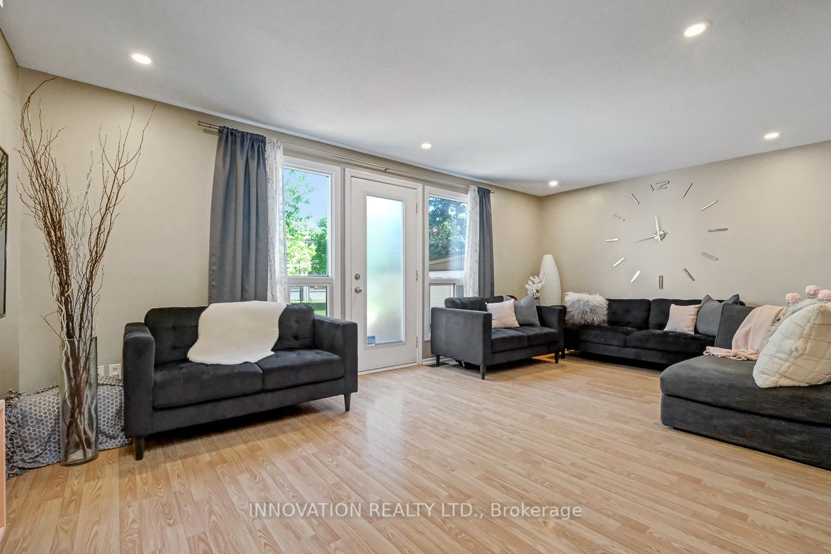 Additional image 5 of 2113 Stonehenge Crescent, Ottawa, ON, K1B 4N7