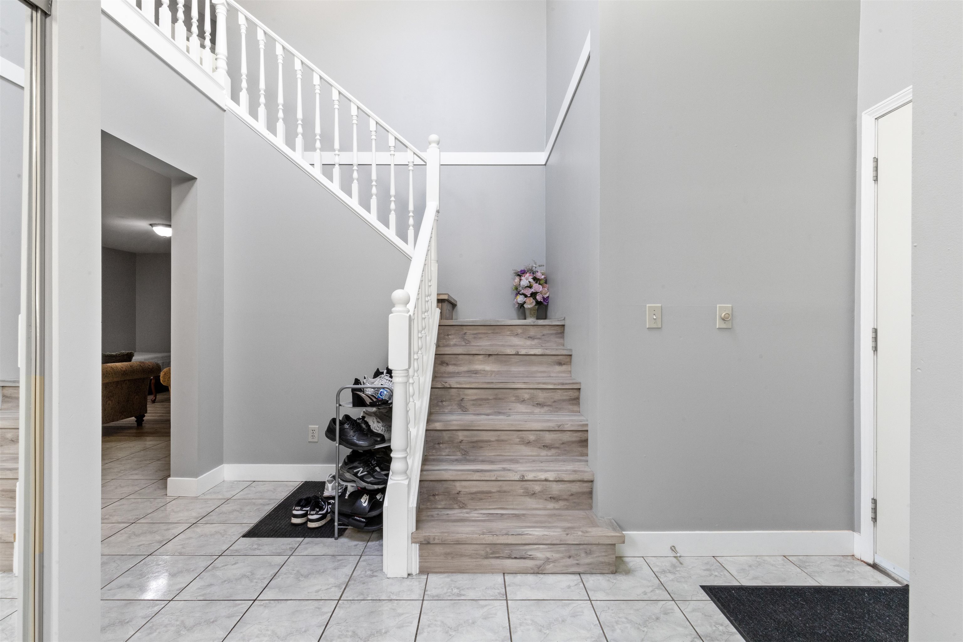 Additional image 3 of 13278 98 Avenue, Surrey, BC, V3T 5M9