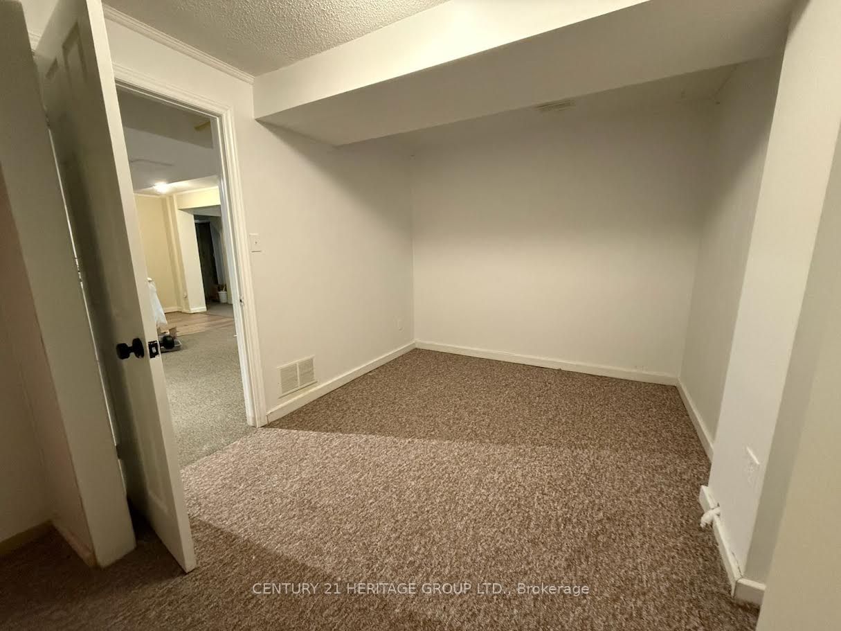Additional image 4 of Bsmt-927 Srigley Street, Newmarket, ON, L3Y 1Y2