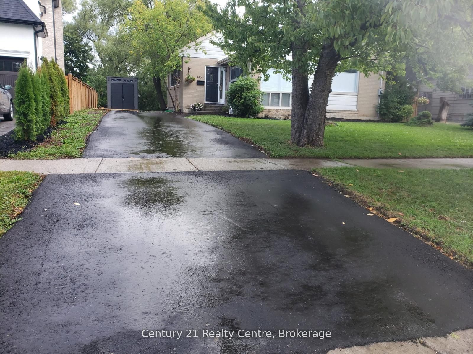 1491 Pembroke Drive, Oakville, ON, L6H 1V6