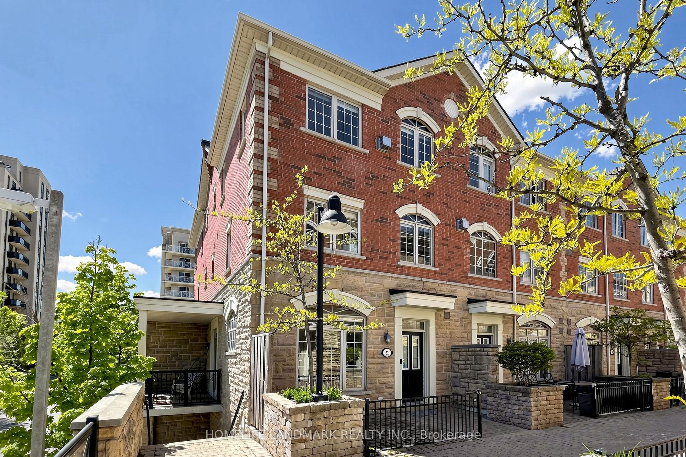 32-8 Brighton Place, Vaughan, ON, L4J 0E3 photo 2