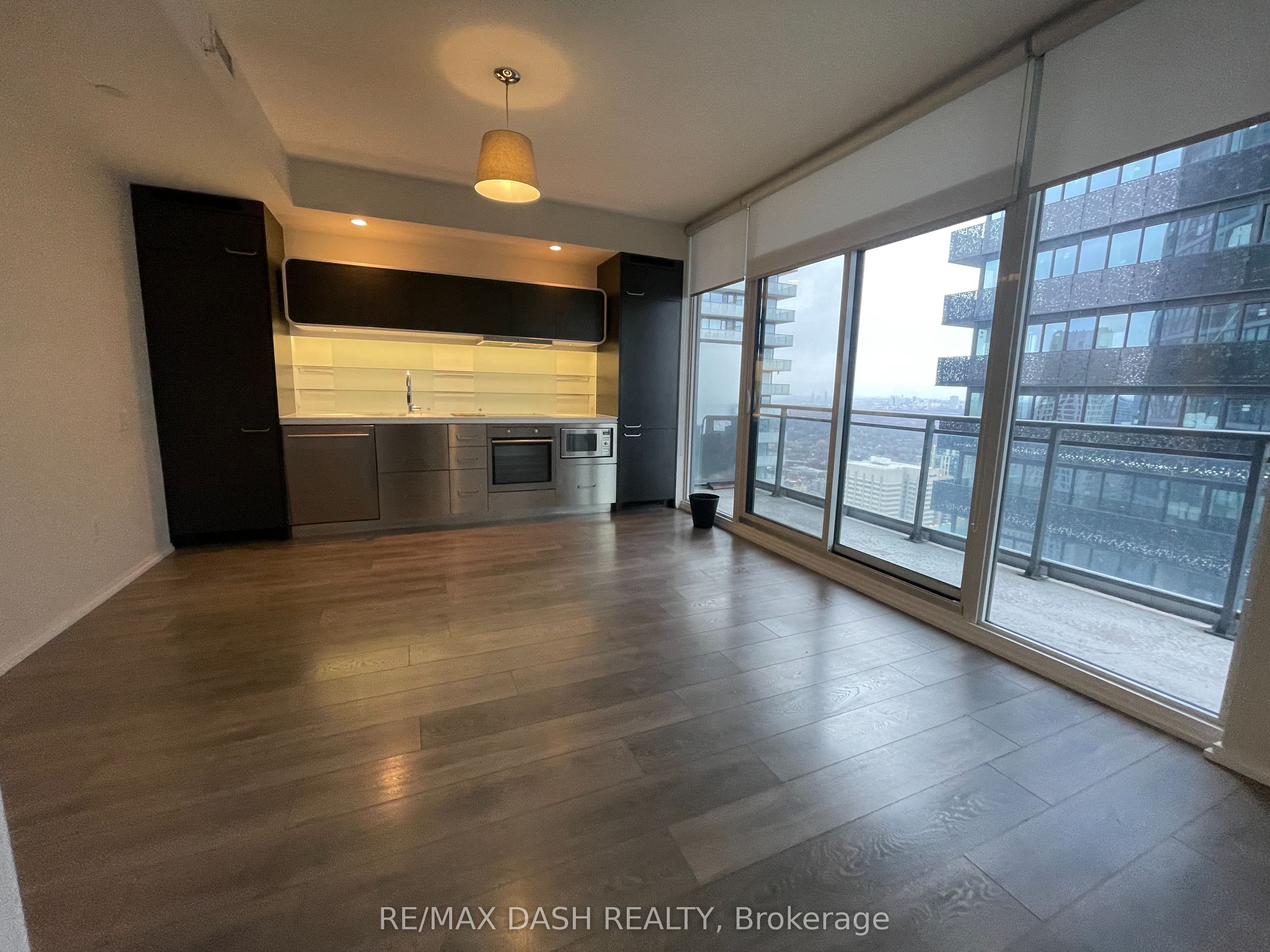 Additional image 4 of 4811-45 Charles Street E, Toronto, ON, M4Y 0B8
