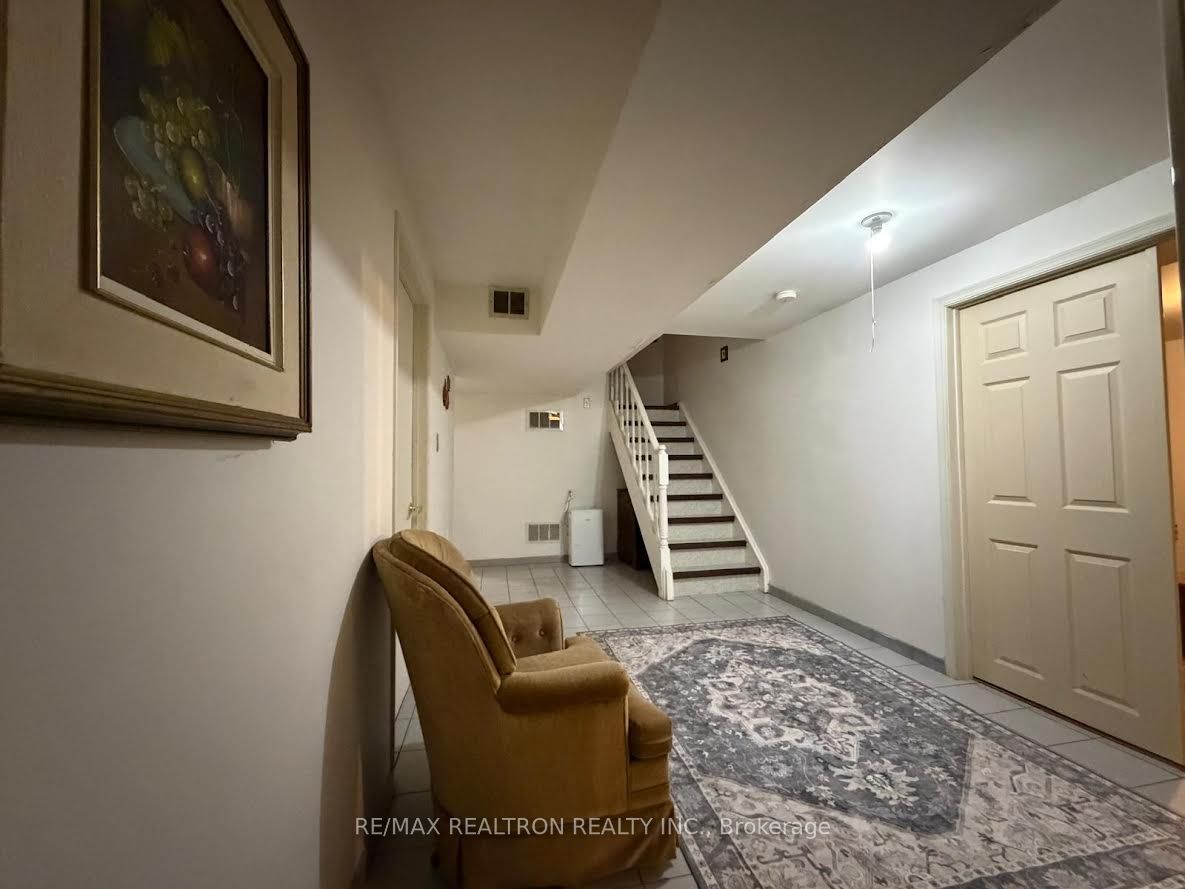Bsmt-5 Lamar Street, Vaughan, ON, L0J 1E0 photo 3