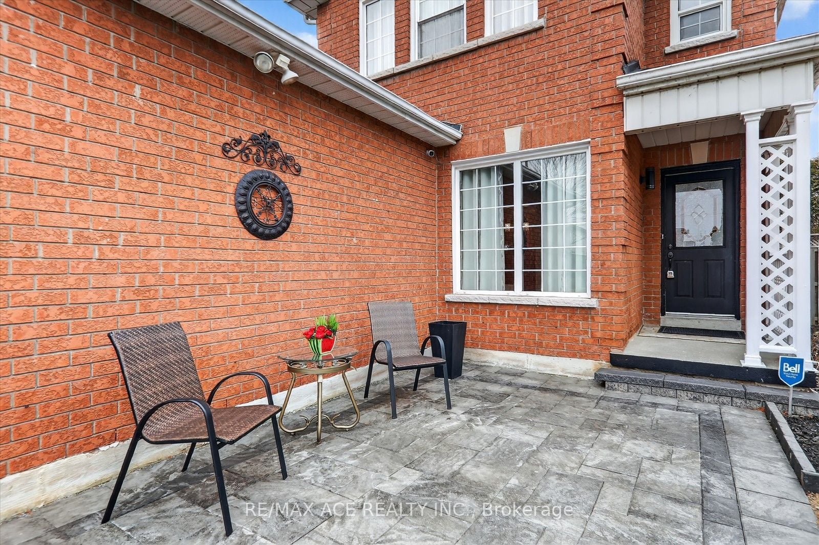 1 Aldcroft Crescent, Clarington, ON, L1C 4P2 photo 2