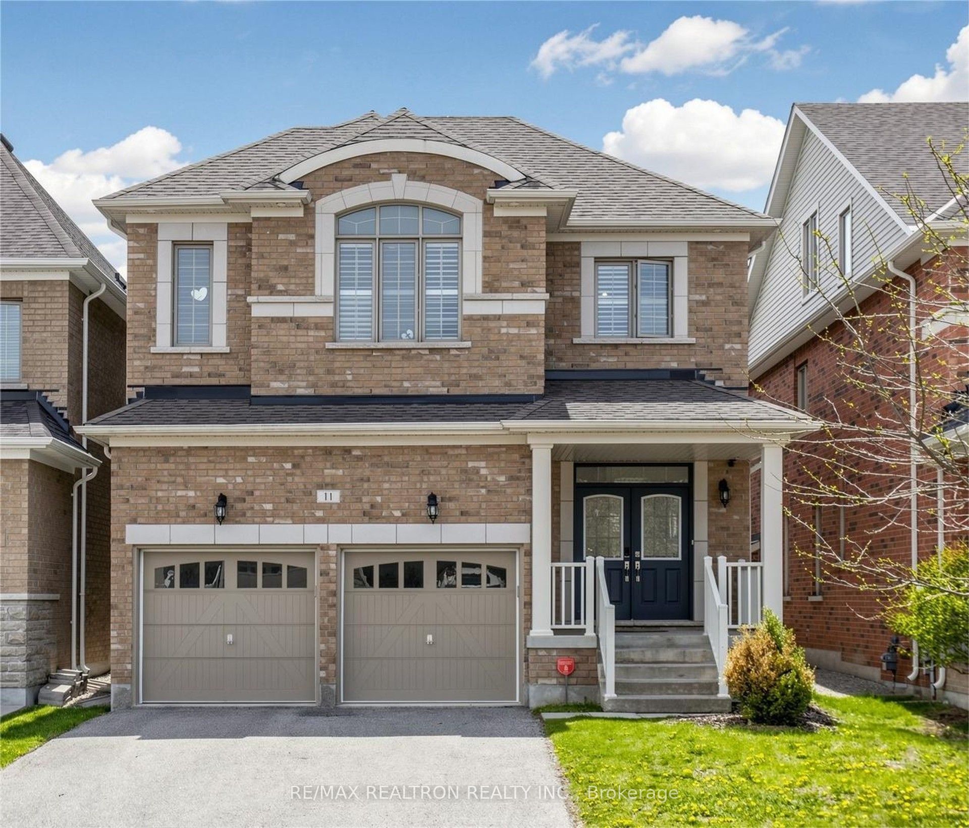 11 Peter Miller Street, Aurora, ON, L4G 0W4