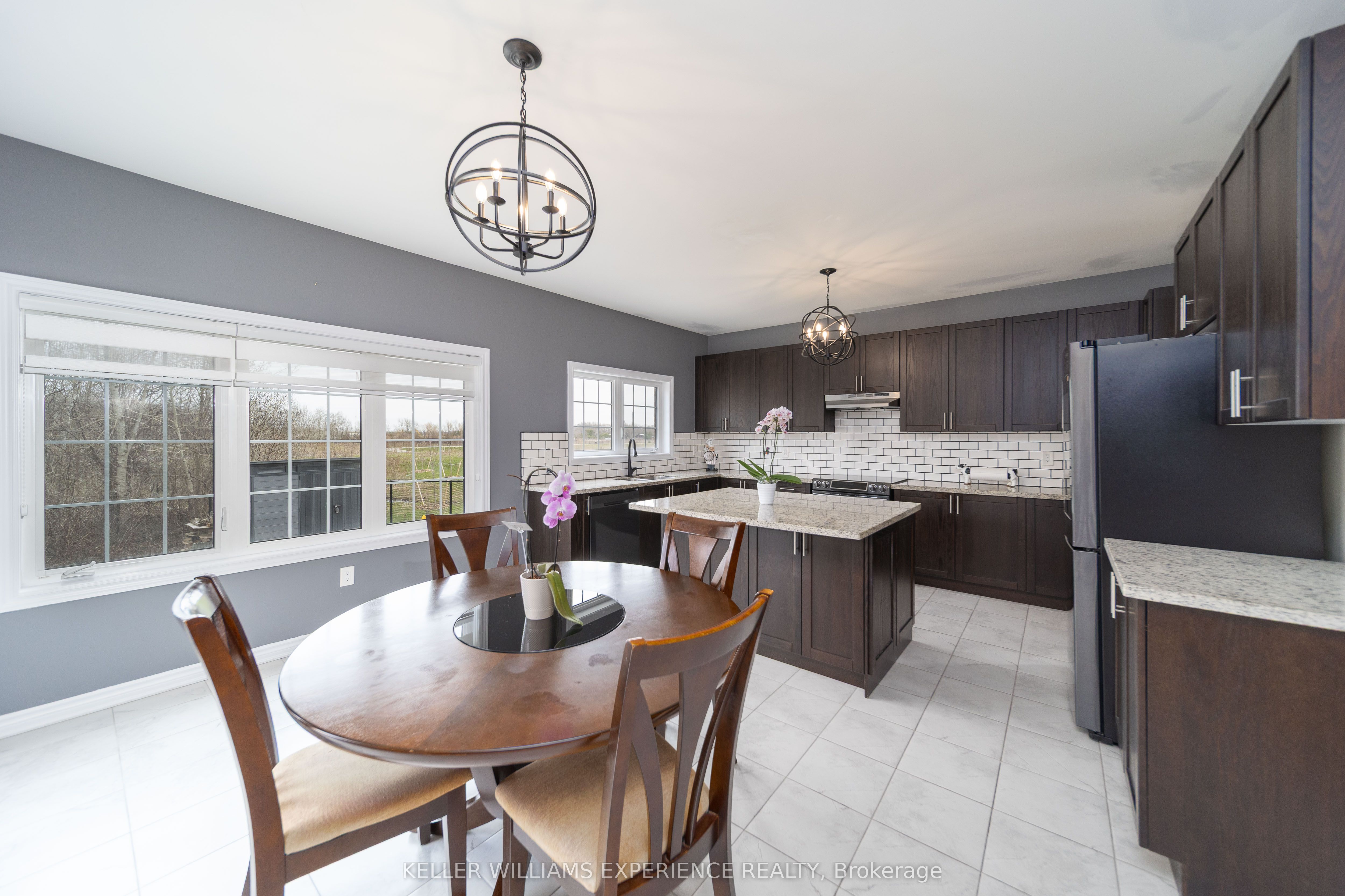 1601 Emberton Way, Innisfil, ON, L9S 0N4 photo 4
