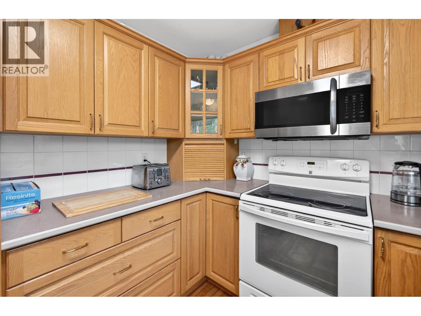 2403 Parkview Drive, Kamloops, BC, v2c2g2 photo 4