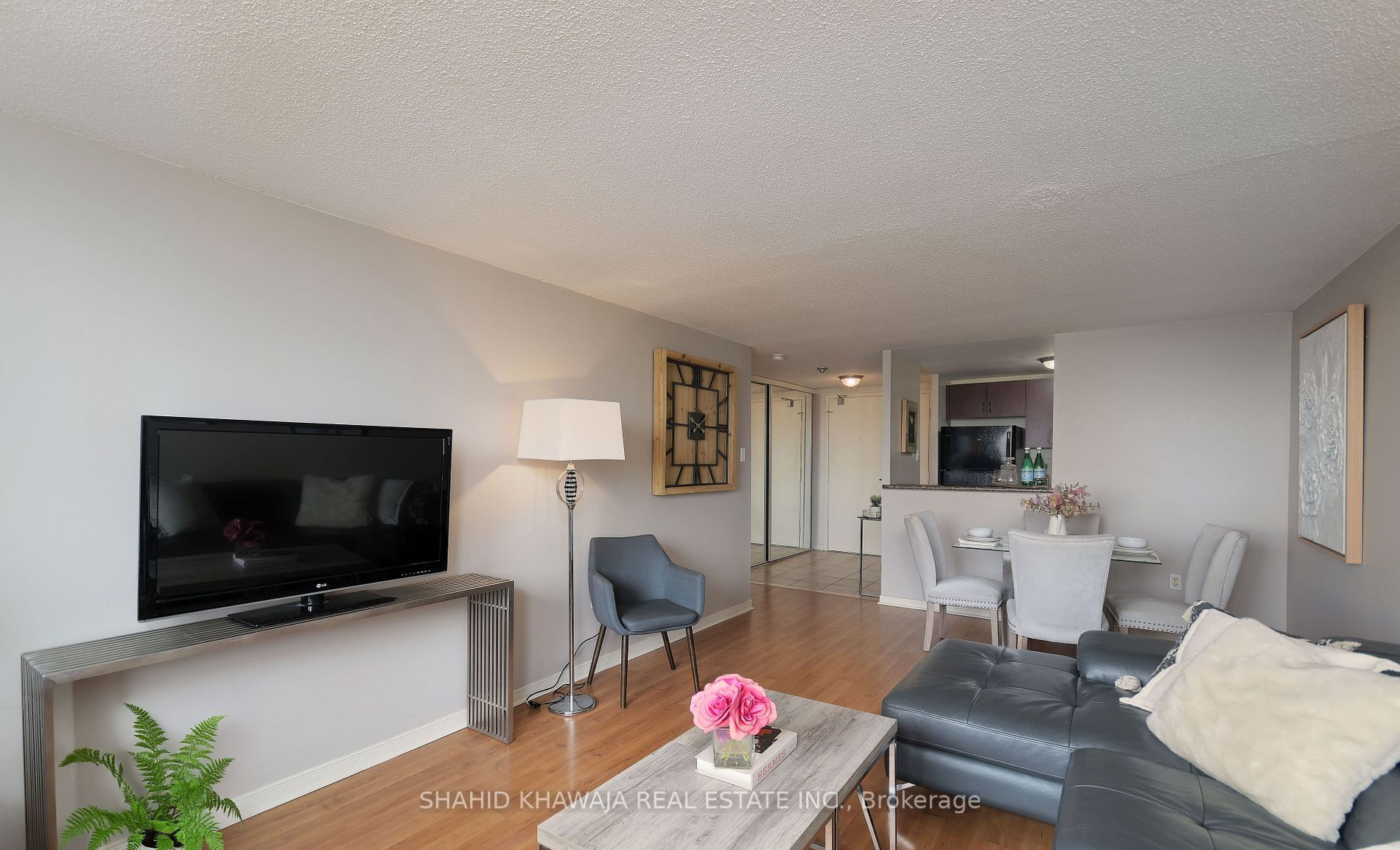 410-6720 Glen Erin Drive W, Mississauga, ON, L5N 3K8