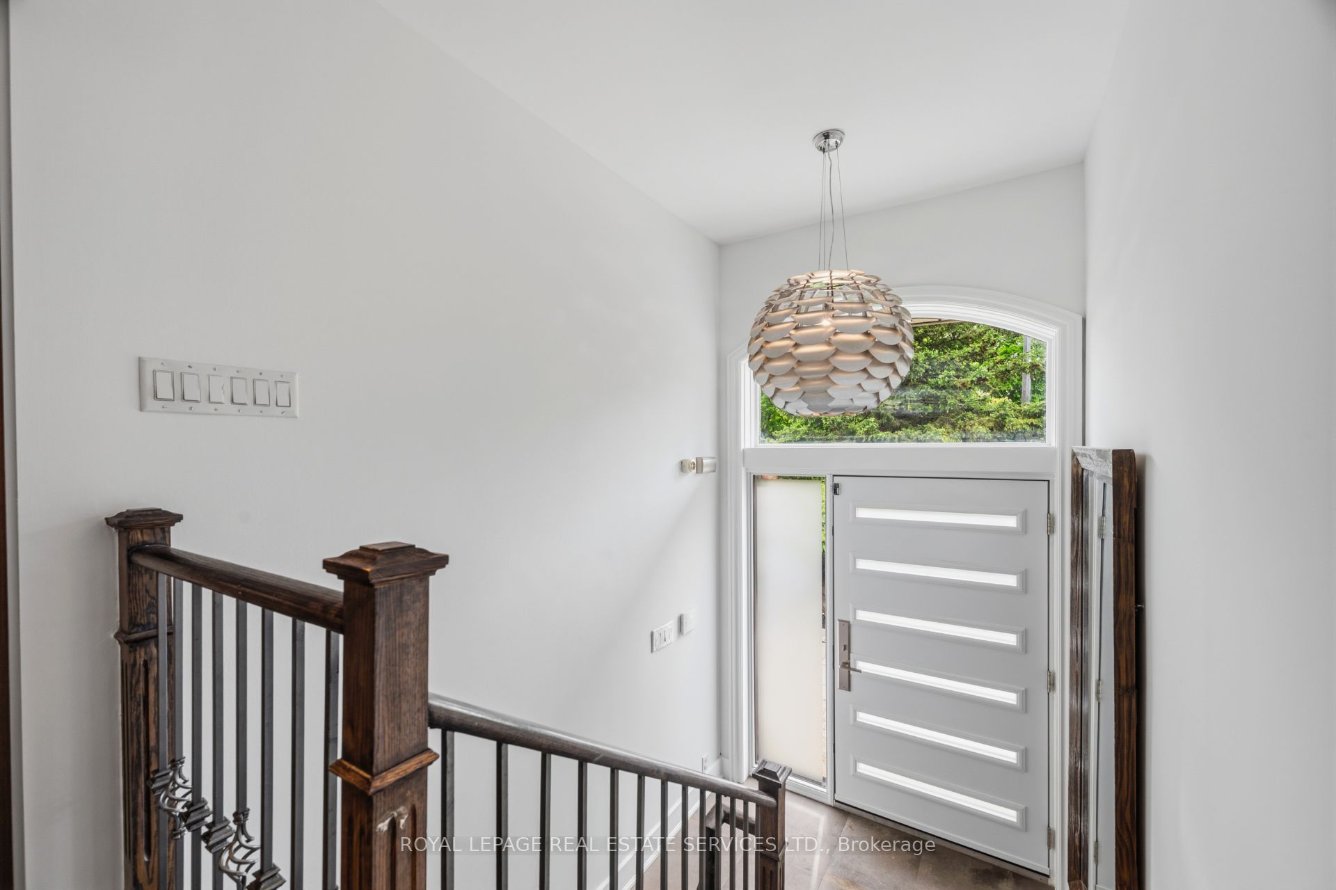 27 Princess Anne Crescent, Toronto, ON, M9A 2N9 photo 3
