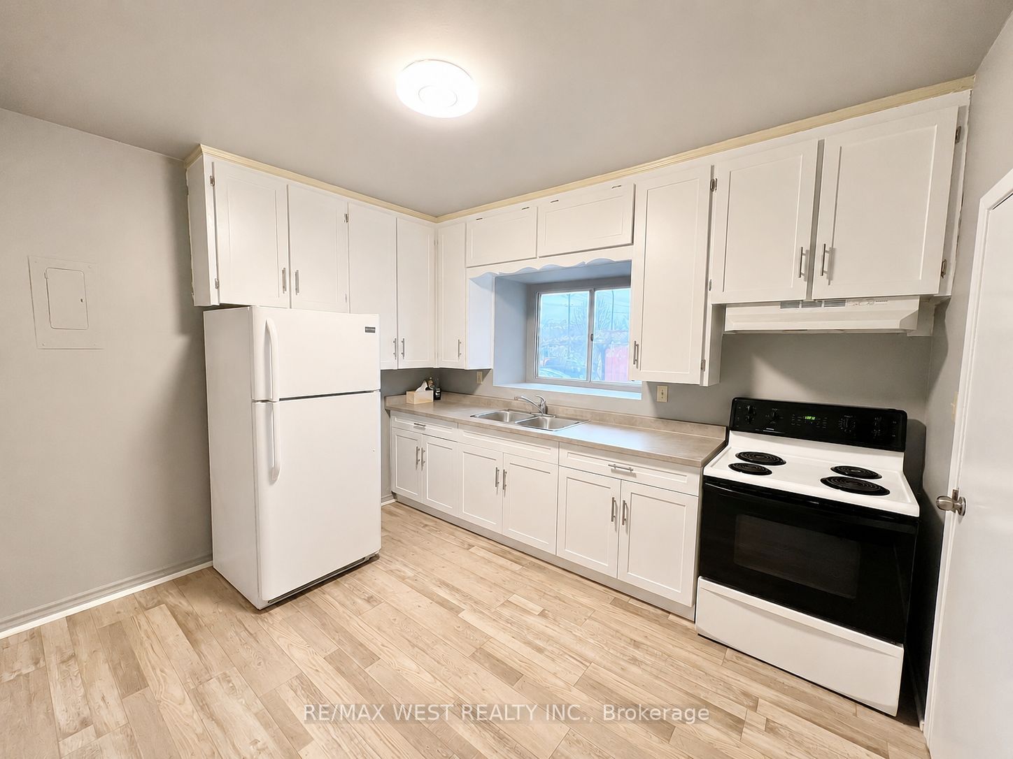 Additional image 5 of 55 John Street, Thorold, ON, L2V 2S7