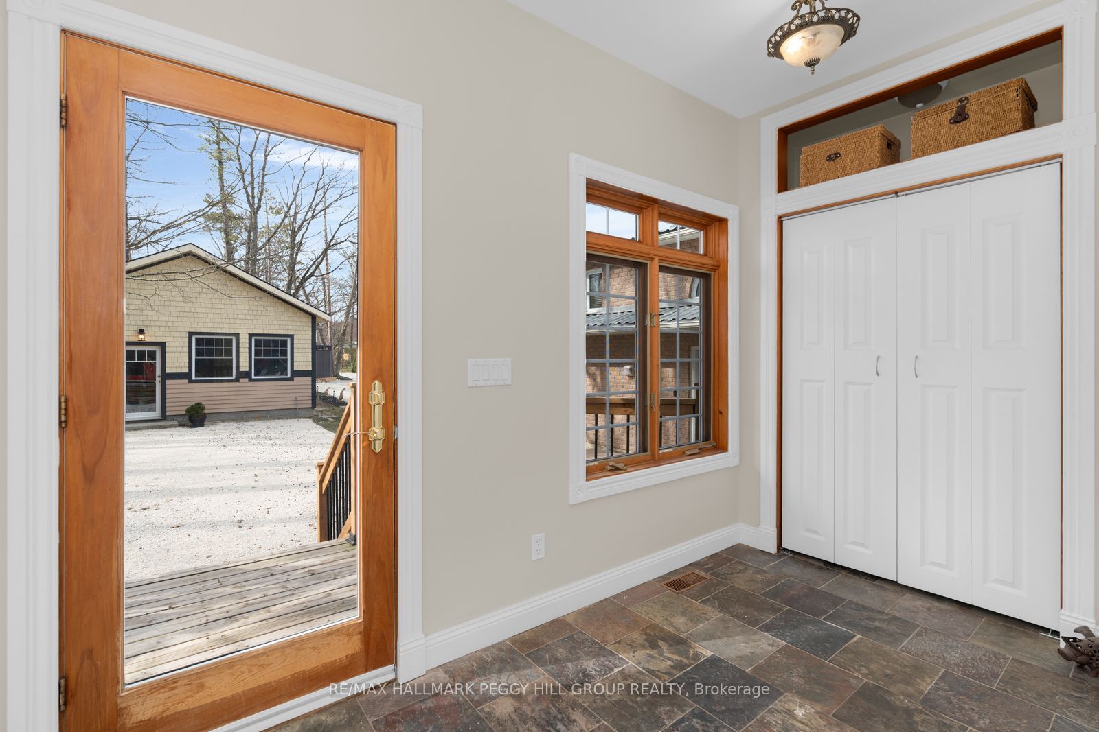 2026 River Road W, Wasaga Beach, ON, L9Z 2W1 photo 4