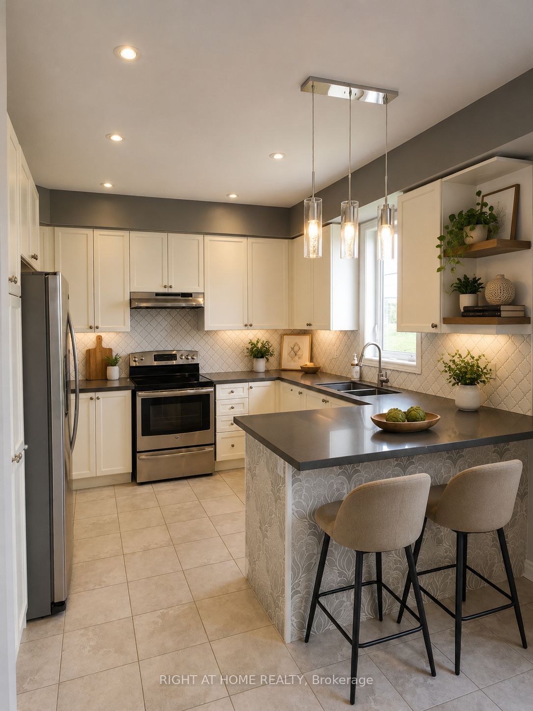 10 Collier Crescent, Essa, ON, L0M 1B5 photo 4