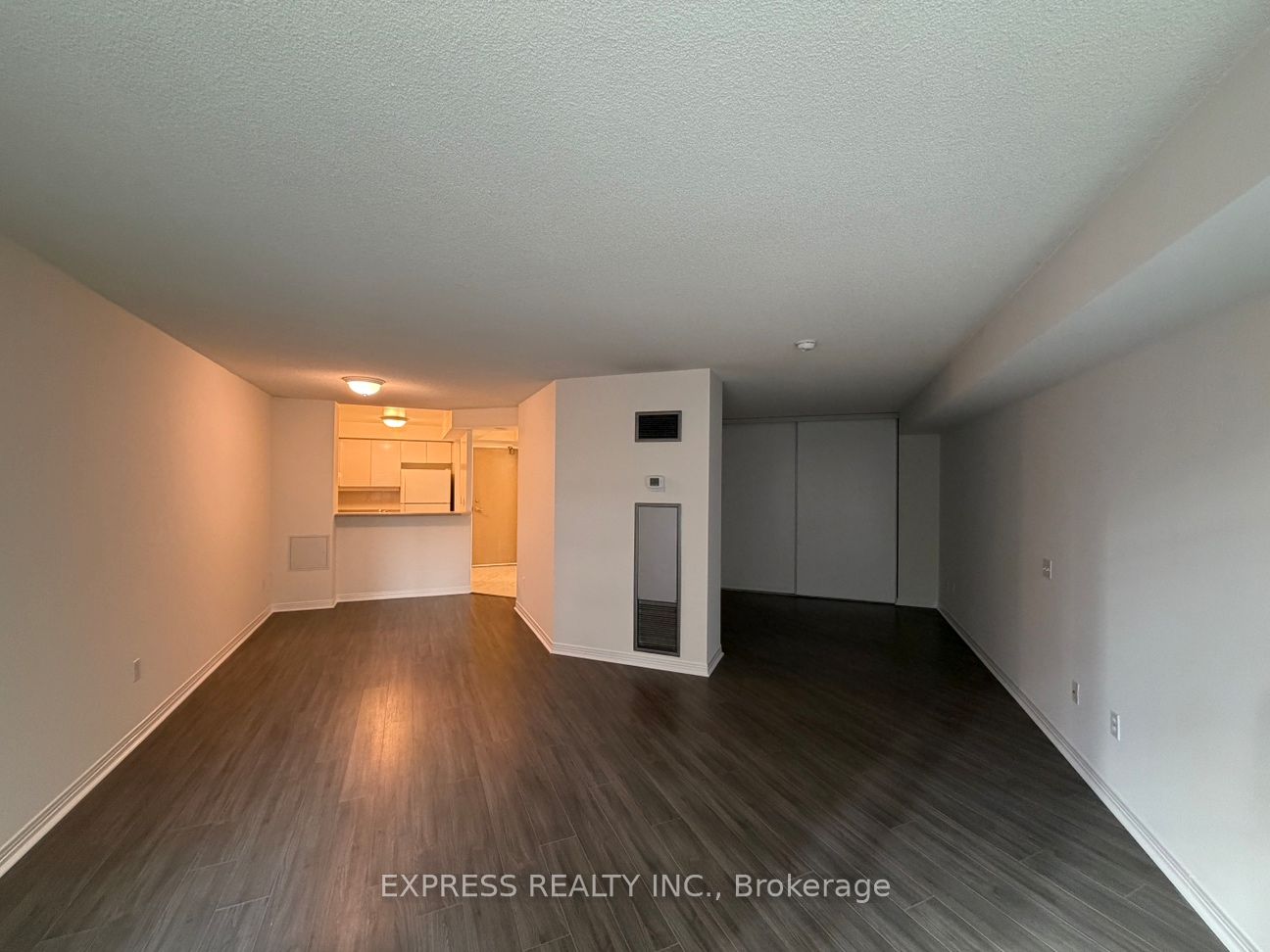 207-942 Yonge Street, Toronto, ON, M4W 3S8 photo 5