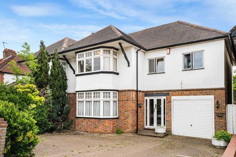 Whitchurch Lane, Edgware HA8