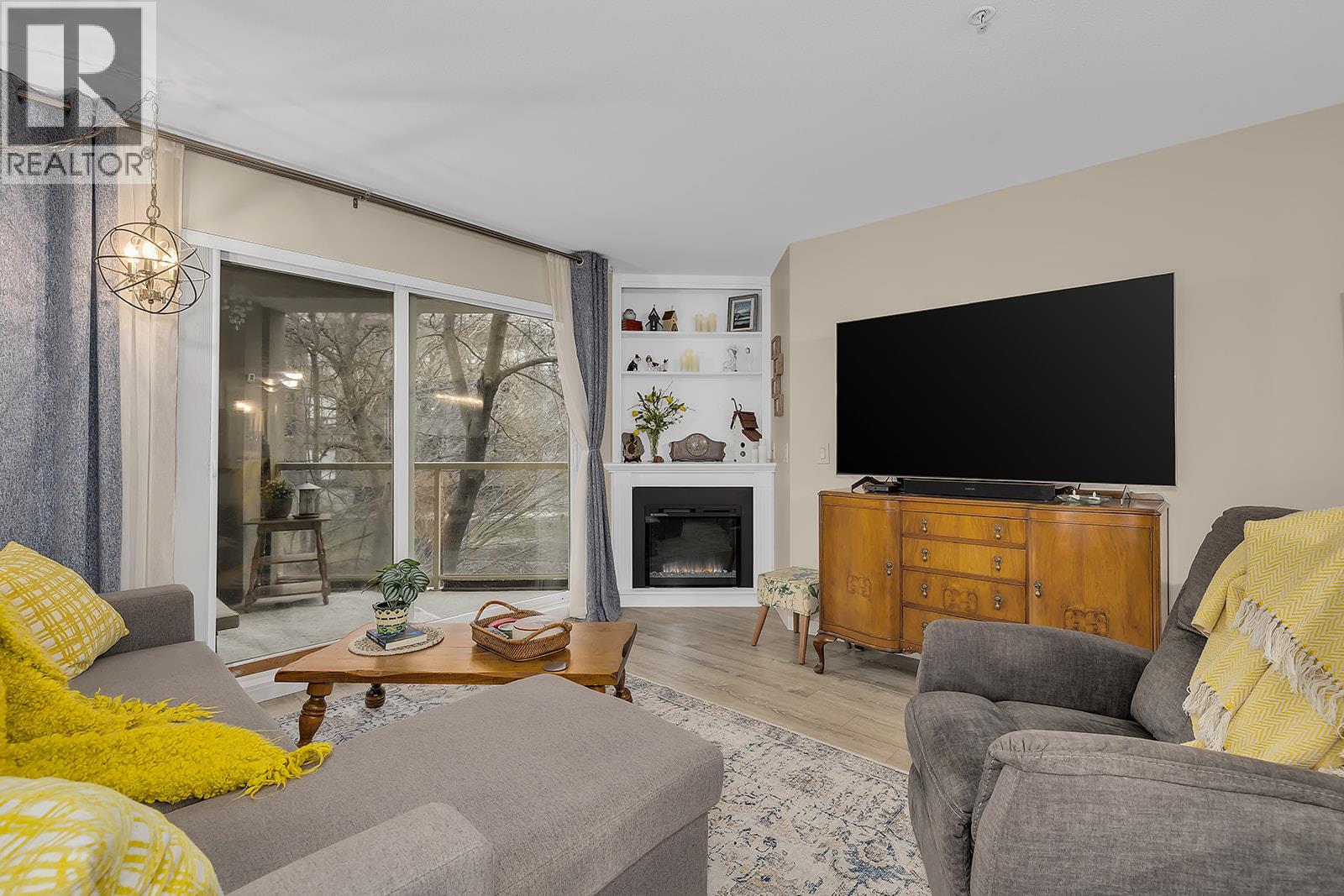 Additional image 3 of 103-1965 Pandosy Street, Kelowna, BC, V1Y1R9