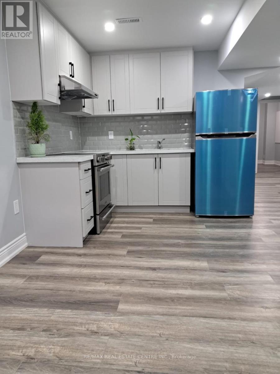 (Bsmt)-5 Balckberry Valley Crescent, Caledon, ON, L7C3Z7 photo 2