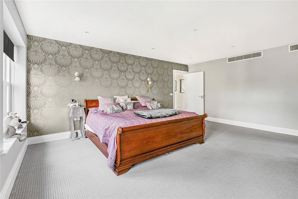 Additional image 15 of 5 bed detached house for saleAldenham Avenue, Radlett, Hertfordshire WD7