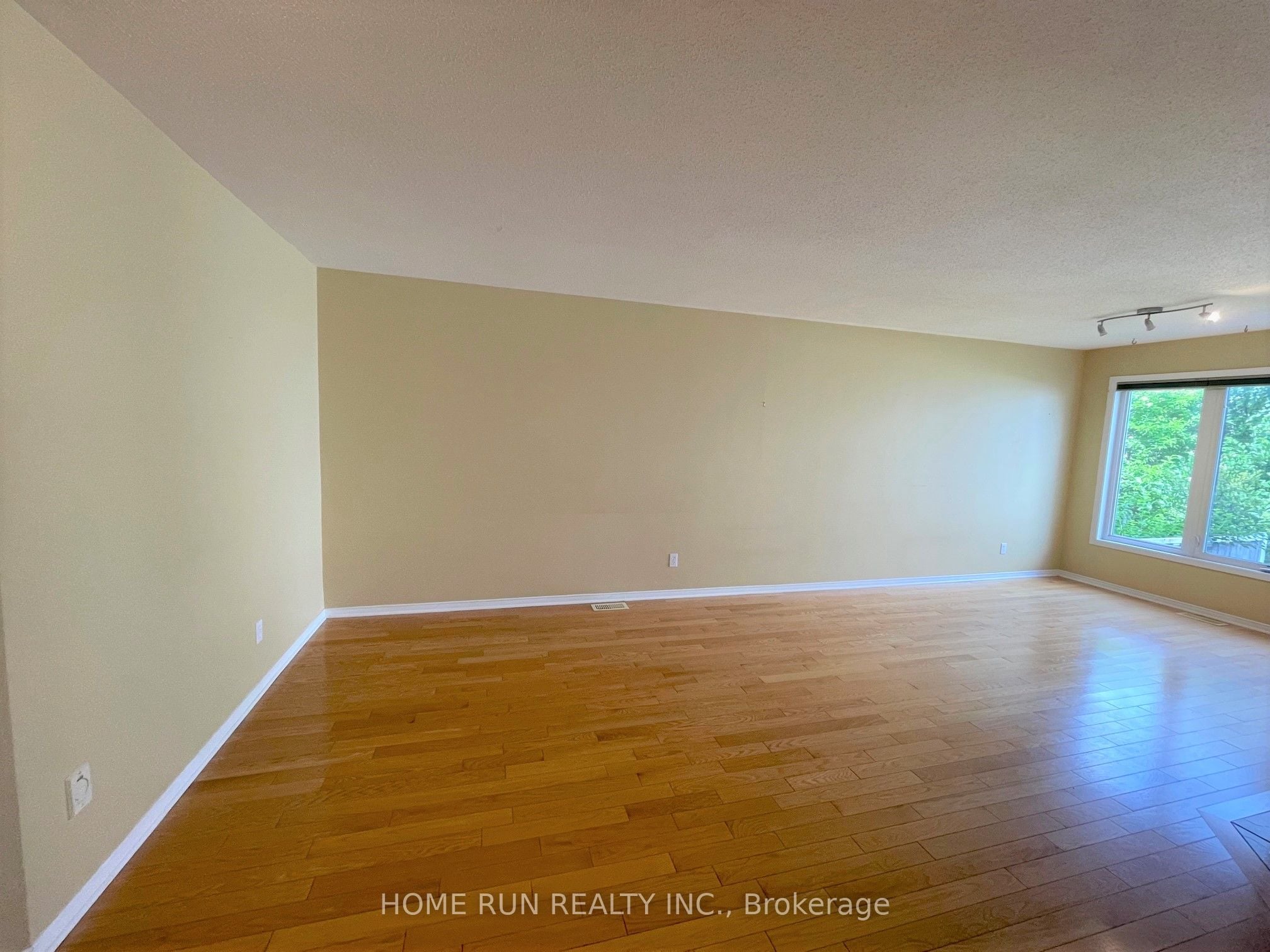 Additional image 4 of 251 Meadowbreeze Drive, Ottawa, ON, K2M 3A6