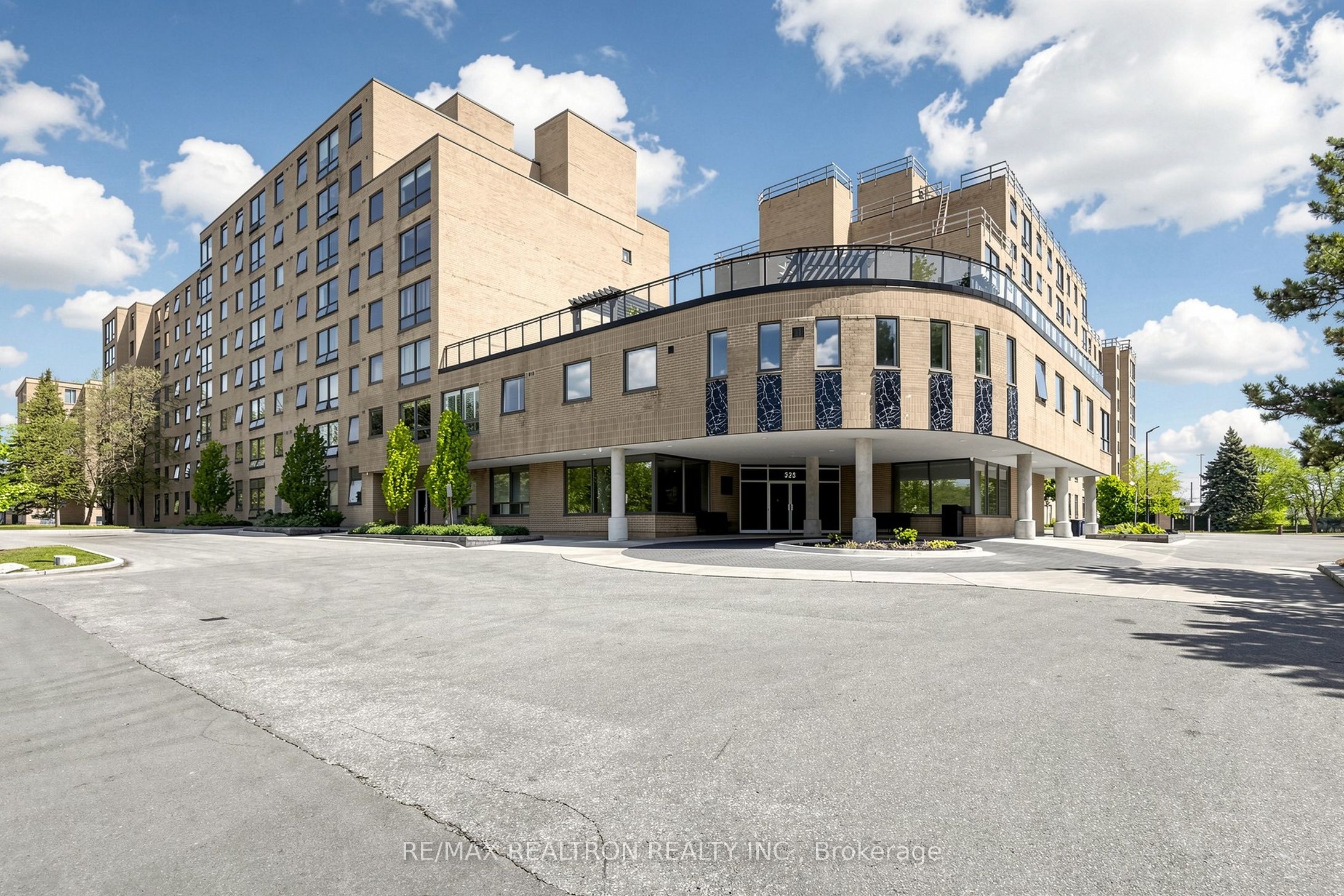 307-326 Major Mackenzie Drive, Richmond Hill, ON, L4C 8T4