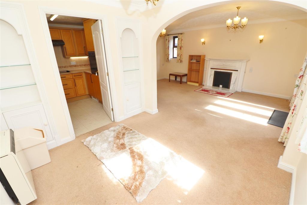Additional image 7 of 2 bed flat for saleSlade Court, Watling Street, Radlett WD7