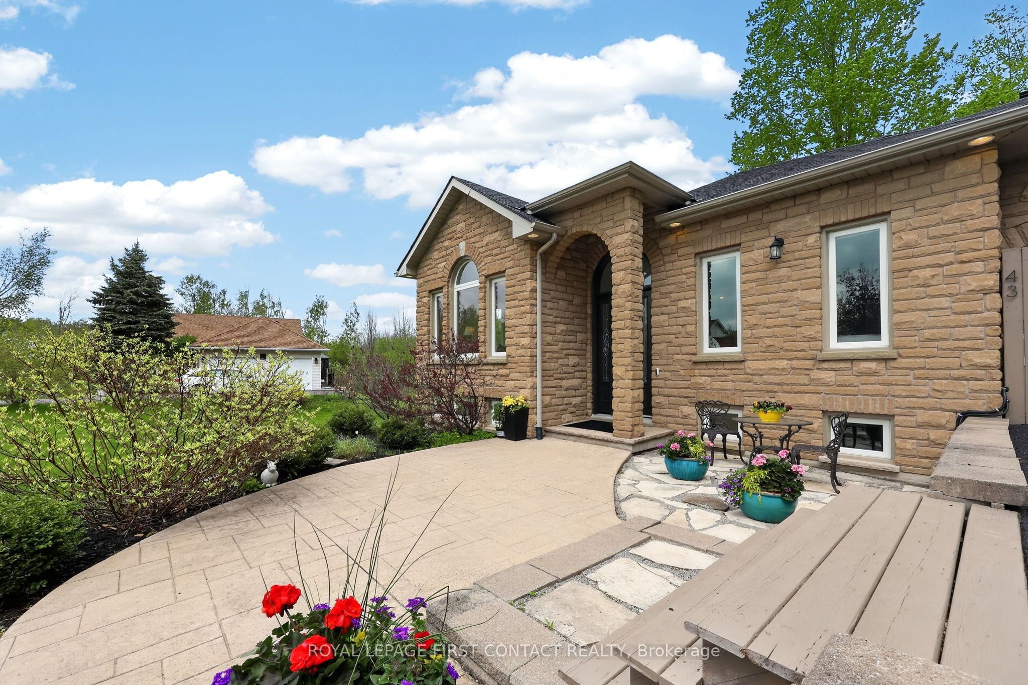43 Boyd Crescent, Oro-medonte, ON, L0K 1N0 photo 4