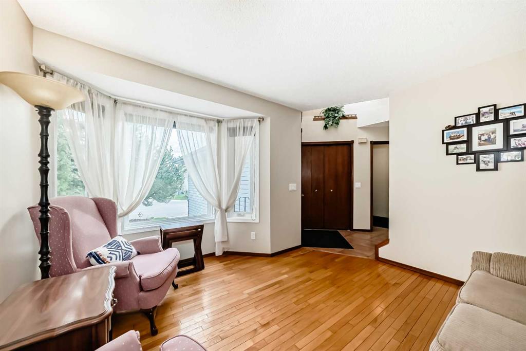 232 Macewan Ridge Close NW, Calgary, AB, T3K 3A7 photo 5