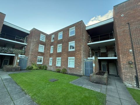 Green Park, Bootle L30