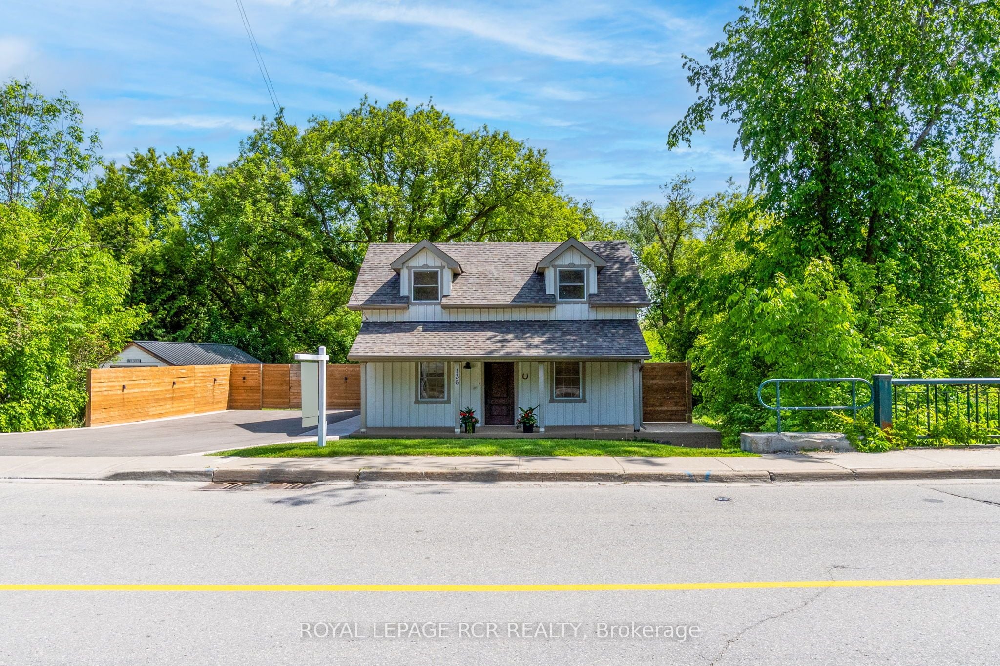 136 Main Street, King, ON, L0G 1T0 photo 2