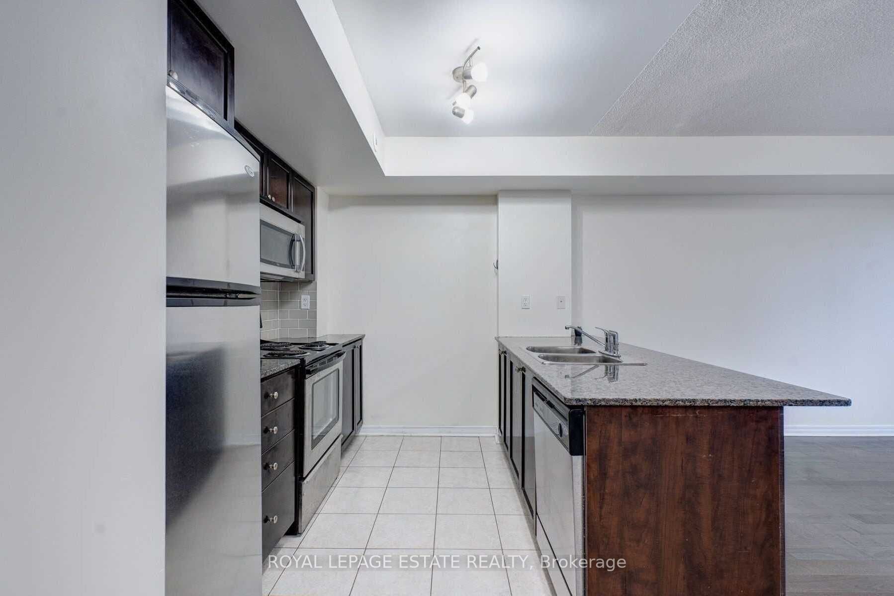 123-20 Elsie Lane, Toronto, ON, M6P 3N9 photo 5